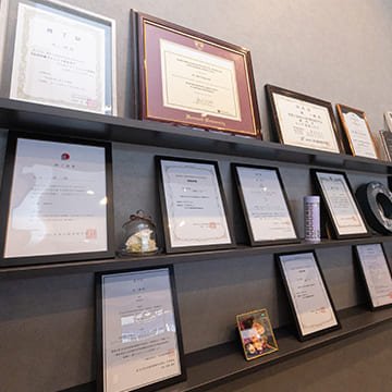 逗子海岸歯科の待合室